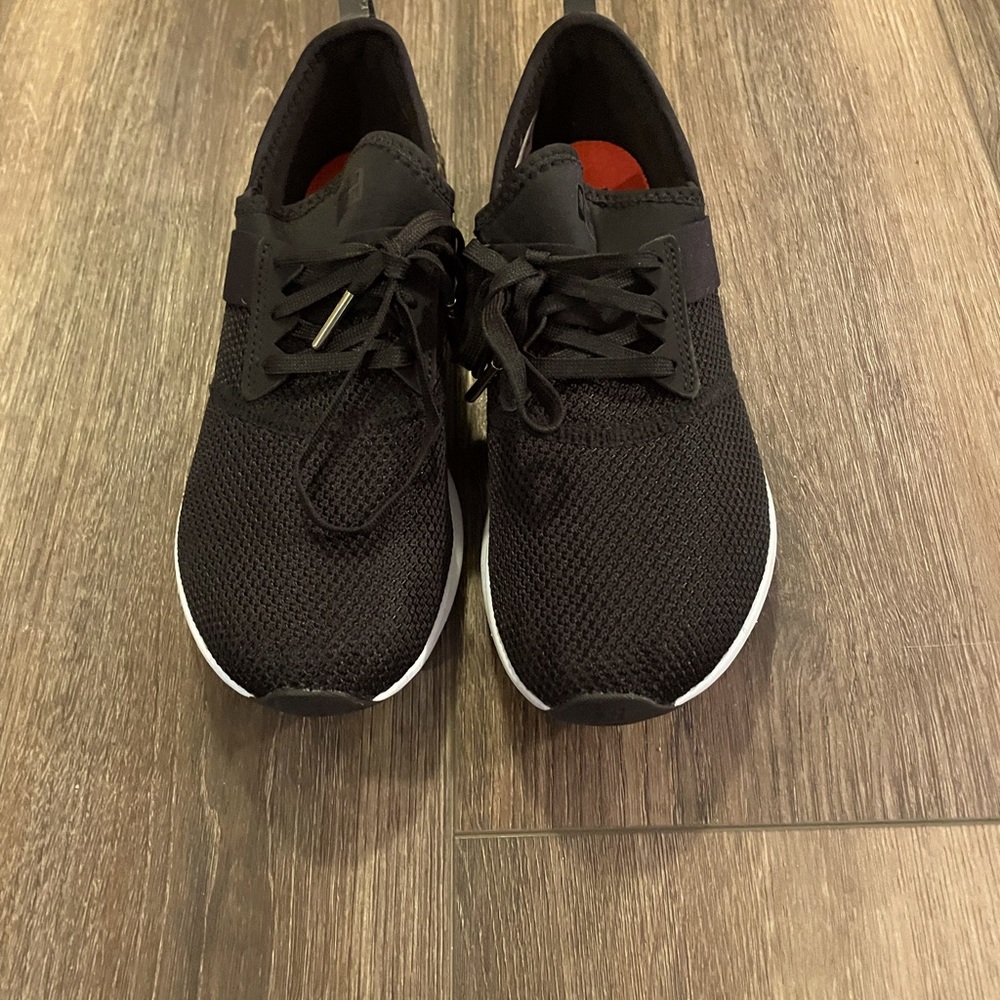 New Balance confert memory soals never warn.